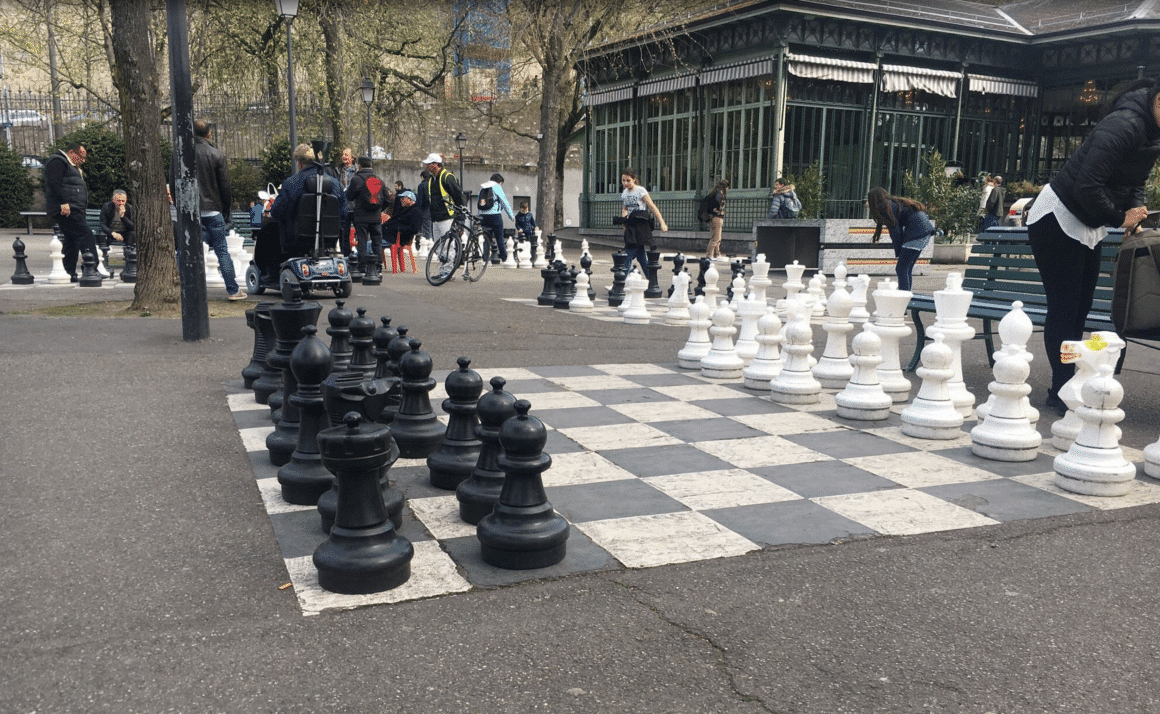 genf giant chess